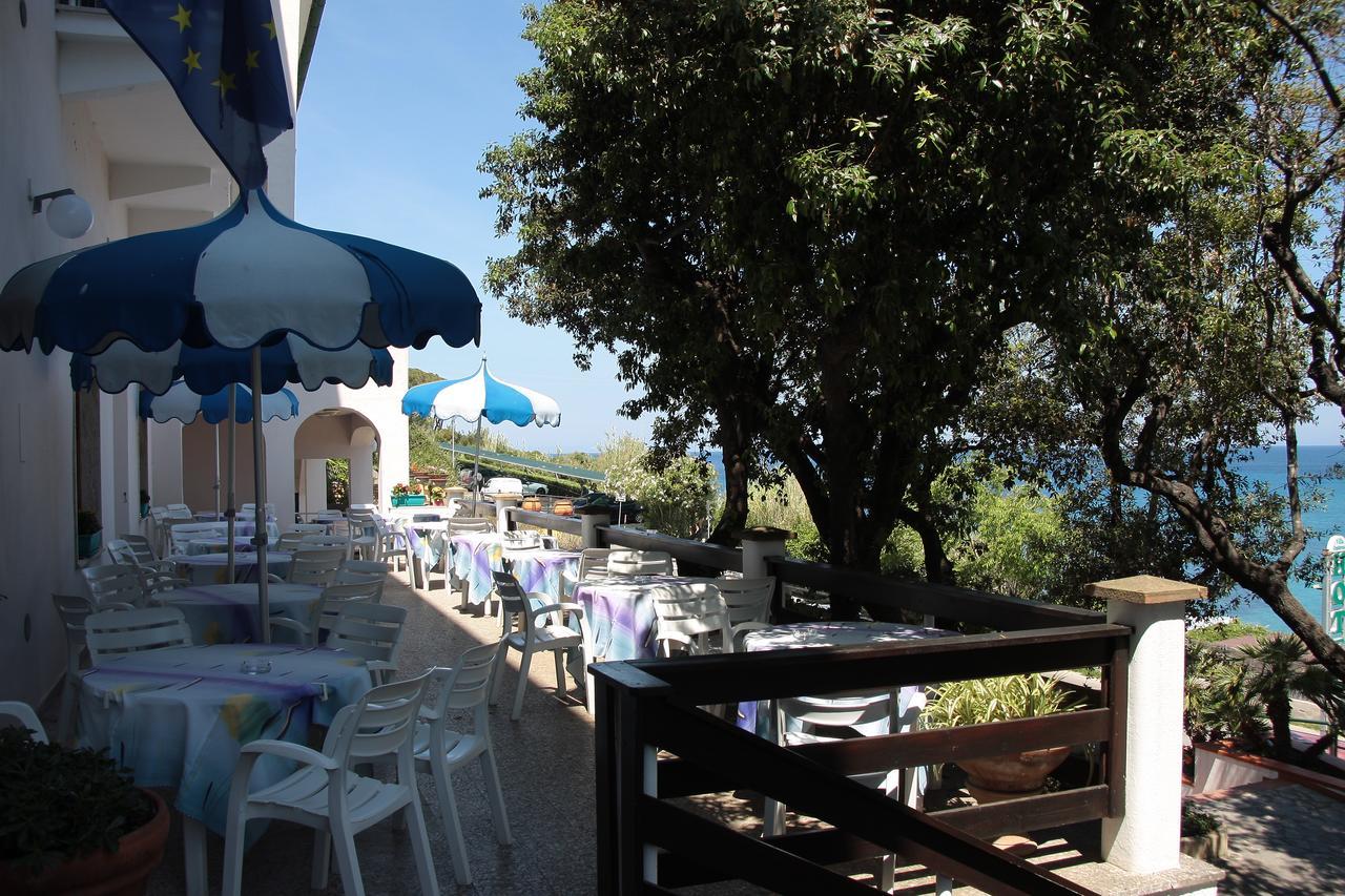 Hotel Villa Ombrosa Portoferraio Quarto foto